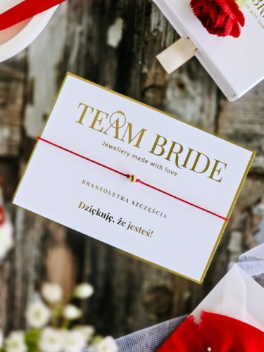 Czerwona bransoletka szczęścia na wieczór panieński