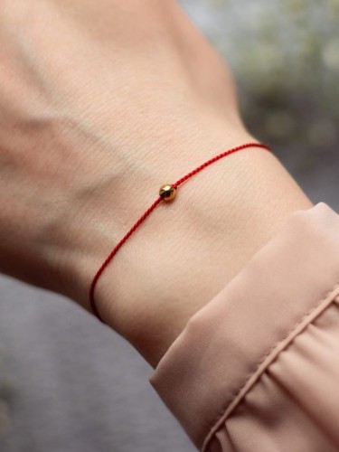 Czerwona bransoletka szczęścia na wieczór panieński