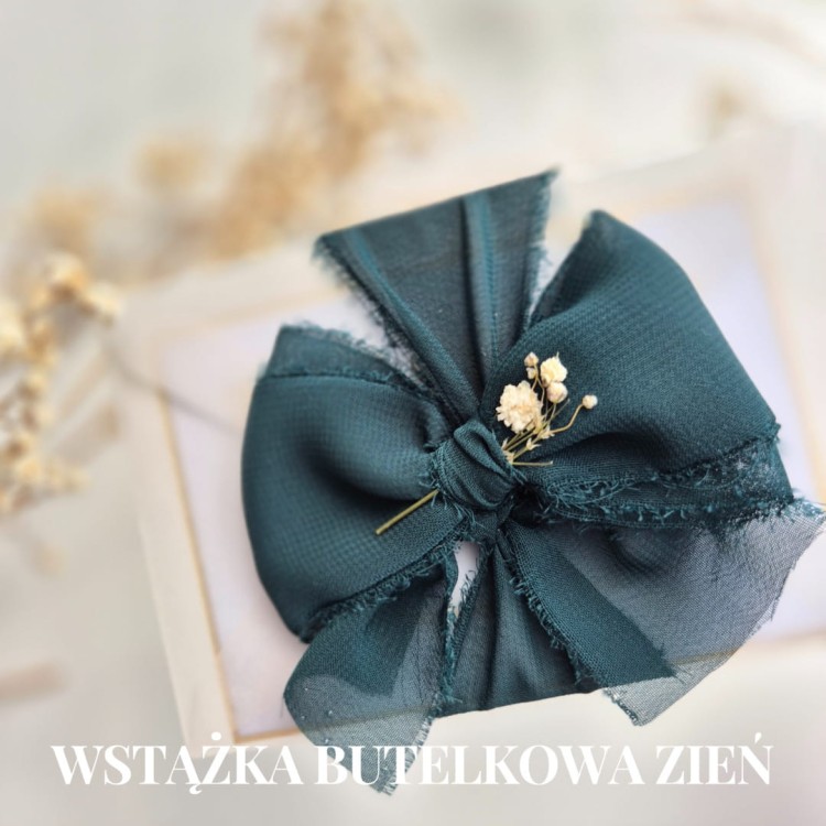 Zielona bransoletka z perełką muszlową na wieczór panieński