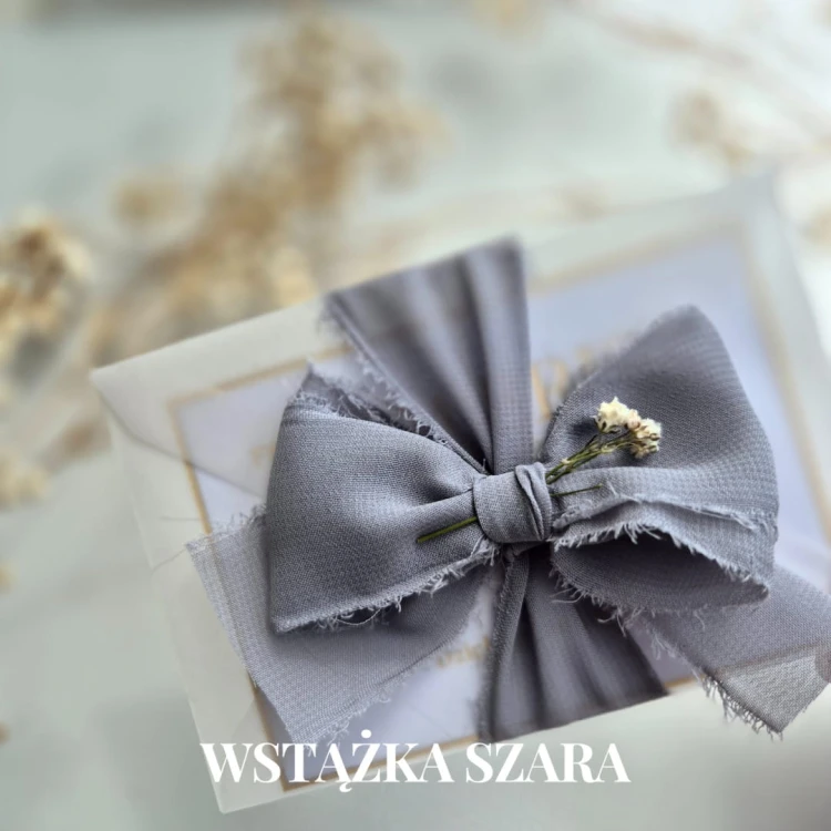 Beżowa bransoletka z białą muszlą i perłą na panieński dla świadkowej, dla Panny Młodej Shine White 2