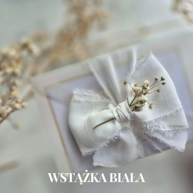 Bransoletka z serduszkiem z masy perłowej na wieczór panieński dla dziewczyn